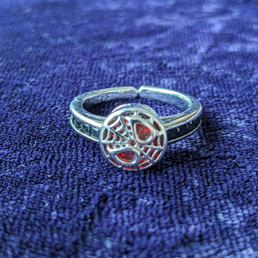 Spider Man Silver Ring With Red Ruby - Like Stone, Size 6.5